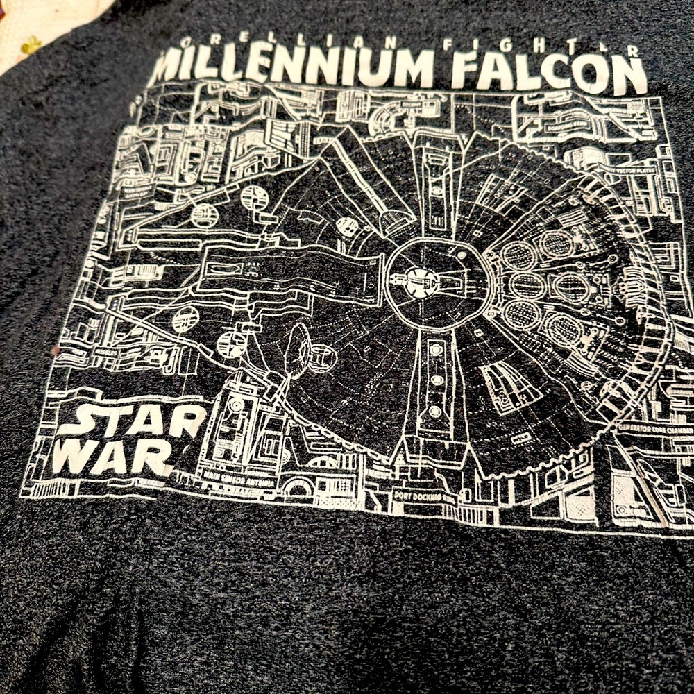 Vintage Mellinium Falcon mens short sleeve t
